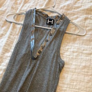Gray tank
